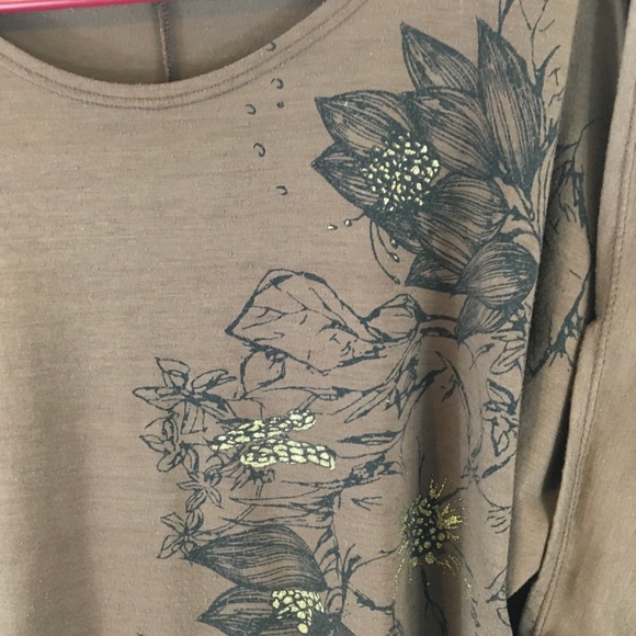 My LIL Bump. Maternity Shirt Brown w Bling ruched - Picture 3 of 8